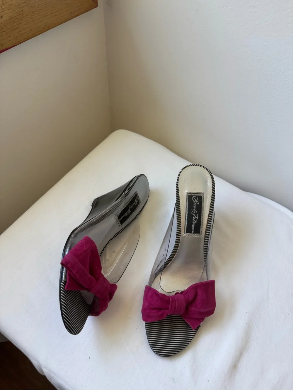Y2K Beverly Feldman Pink Bow Clear Slingback Heels Retro Statement Shoes Size7.5